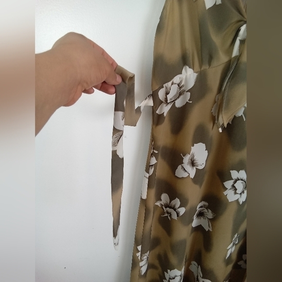 Vintage 90s Brown Floral Midi Dress | Medium - Picture 4 of 7